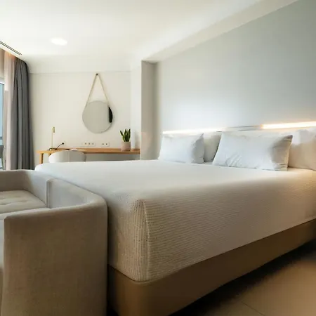 Hotel Innside By Meliá Porta Maris 4*