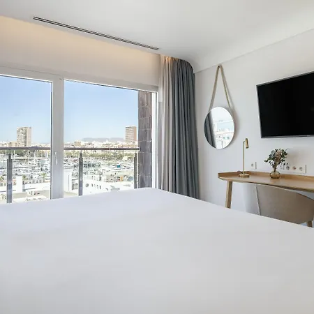 Innside By Melia Porta Maris מלון